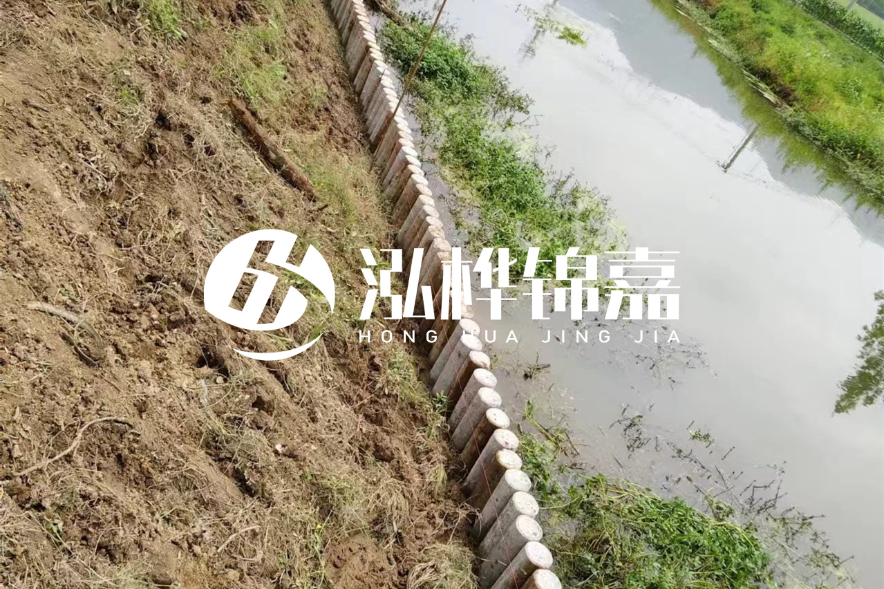 仿木樁施工前注意事項-水泥樁打樁機(jī)是怎么打樁的？