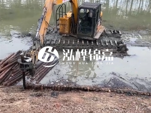 河道木材松木樁怎么選？河道工程用什么規(guī)格松木樁？